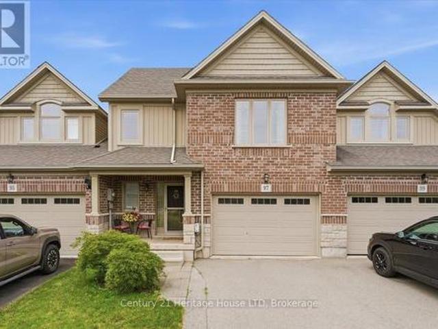 97 Abbott Place, Pelham Fonthill, ON, L0S 1E5 house for sale | Listing ID X13531 | Royal LePage