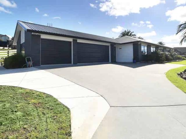 97 Solan Drive, Waimauku, Rodney