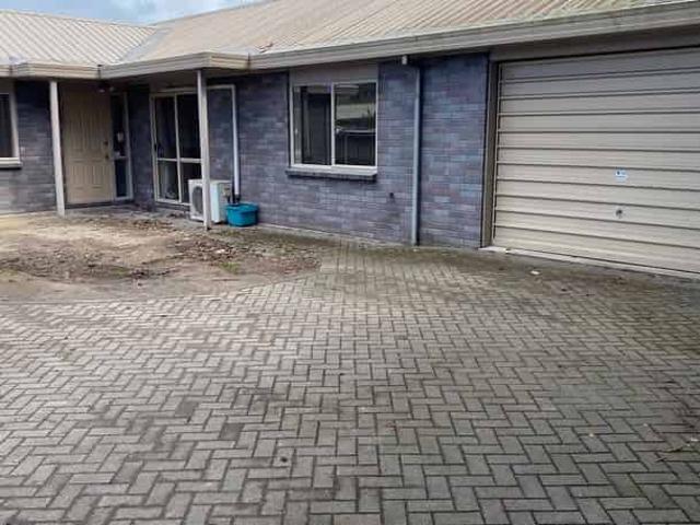 97B Lake Crescent, Hamilton Lake, Hamilton City