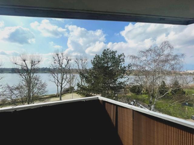94000 CRETEIL APPARTEMENT DE 6 PIECES TERRASSE ASCENSEUR VUE SUR LAC SANS VIS A VIS CALME PROCHE DES COMMODITES METRO CRETEIL