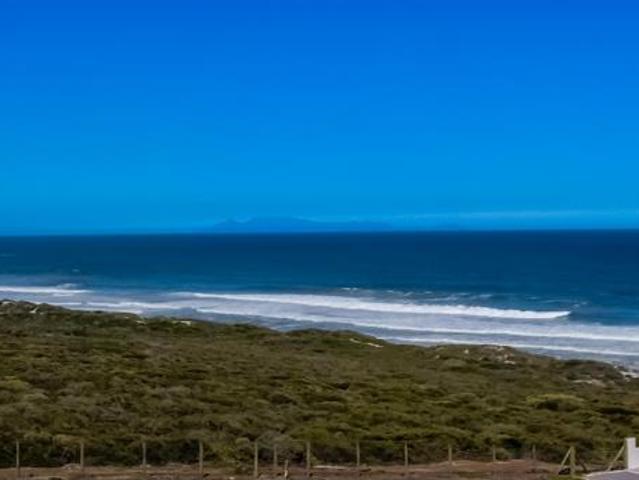 940 m² Land available in Yzerfontein