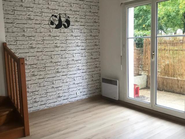 94140 ALFORTVILLE Location vide appartement 2 pièces Terrasse Parking