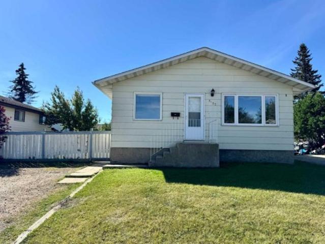 9415 Avenue, Grande Prairie, AB, T8V 5Y8 house for sale | Listing ID A2339 | Royal LePage
