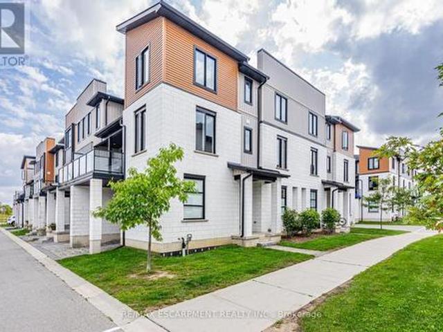 941 Manhattan Way, London North, ON, N6G 0J7 townhouse for lease | Listing ID X13434 | Royal LePage