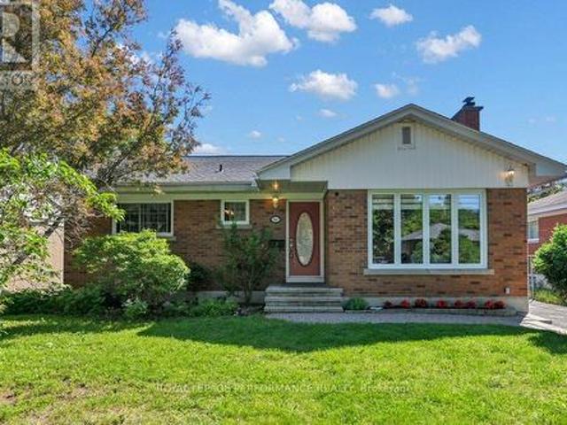 943 Arkell Street, Ottawa, ON, K2B 5R2 house for sale | Listing ID X13449 | Royal LePage