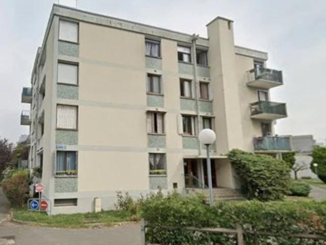 94400 VITRY APPARTEMENT 3 PIECES 59.60 M² AVEC UN PARKING ET UNE CAVE