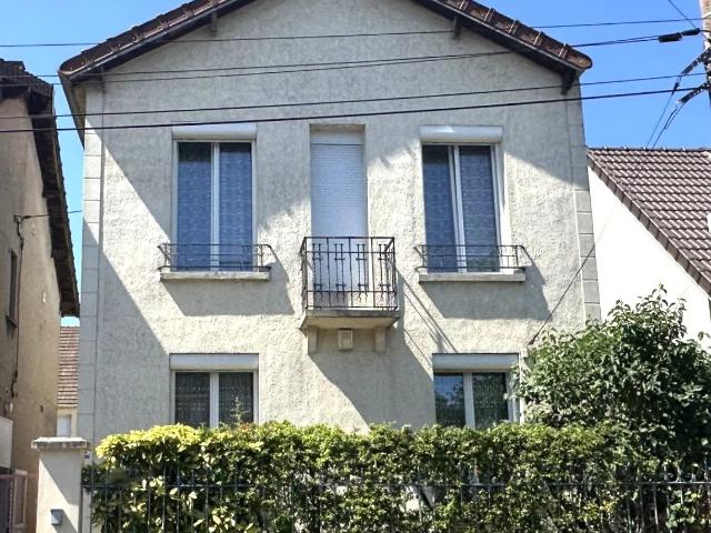 94400 VITRY SUR SEINE MAISON 5 PIECES 110 M² SUR UN TERRAIN DE 2