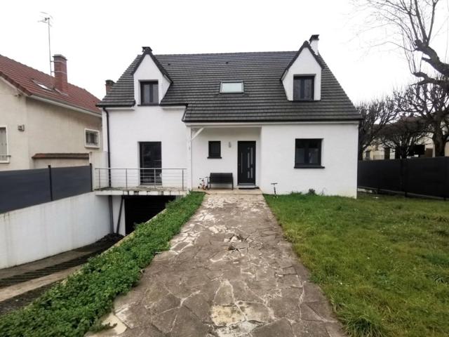 94400 VITRY SUR SEINE MAISON 6 PIECES 214.59 M² SUR UN TERRAIN DE 609 M² ET UN JARDIN DE 550 M² ET UNE TERRASSE ET UNE CAVE