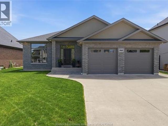 946 Westwood, Lakeshore, ON, N8L 1G5 house for sale | Listing ID 26011 | Royal LePage