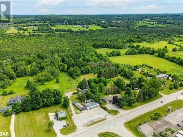 9483 Wellington Rd 124 Road, Erin, ON, N0B 1T0 Luxury House for sale | Listing ID 40756 | Royal LePage Carriage Trade Luxury Properties