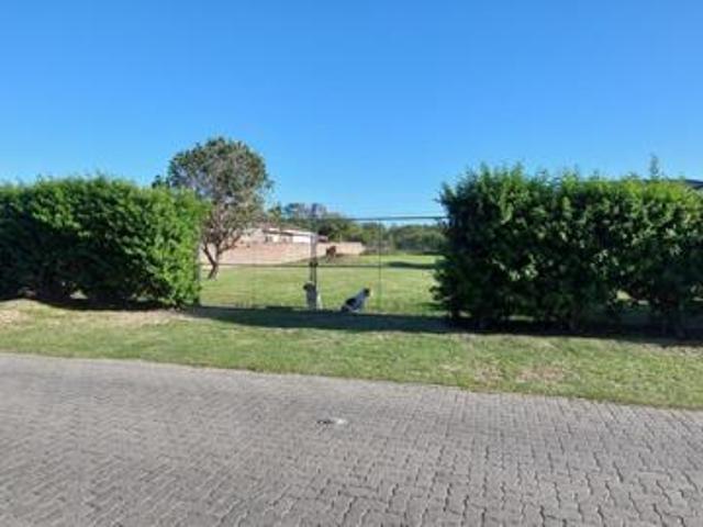 949 m² Land available in Sunrise on Sea