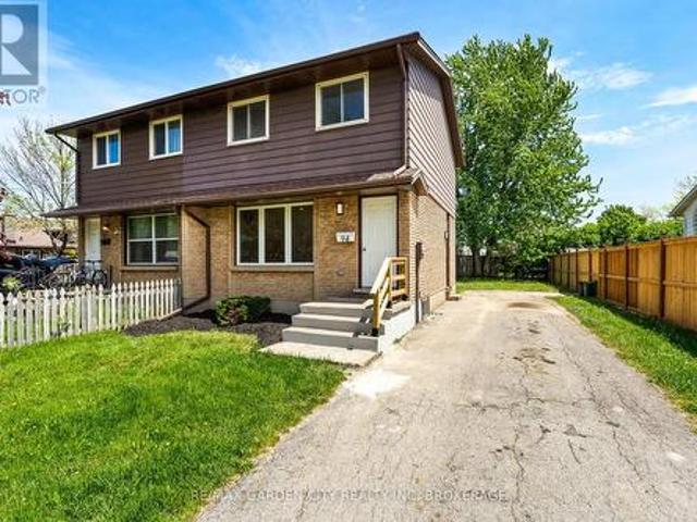 94 Tupper Drive, Thorold Confederation Heights, ON, L2V 4C8 house for sale | Listing ID X13418 | Royal LePage