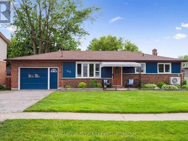 94 Webster Street, Wilmot, ON, N3A 1W7 house for sale | Listing ID X13082 | Royal LePage