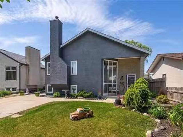 94 Yanofsky Way, Winnipeg, MB, R2V 4M7 house for sale Listi.