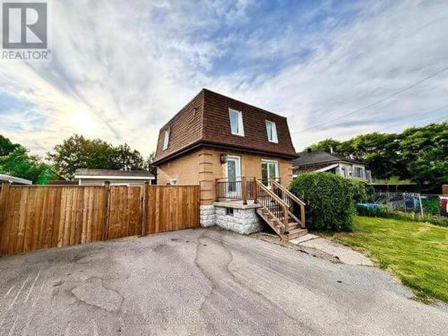 94 Howard Avenue, Hamilton, ON, L9A 2W5 house for sale | Listing ID X13430 | Royal LePage