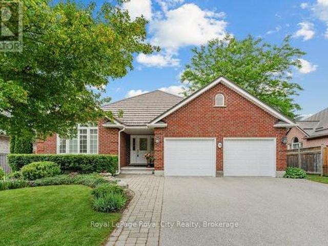 94 Kortright Road E, Guelph Kortright East, ON, N1G 4C5 house for sale | Listing ID X13465 | Royal LePage