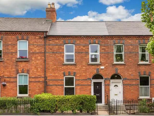 94 Phibsborough Road, Phibsborough, Dublin 7, D07DWY0 is for s.
