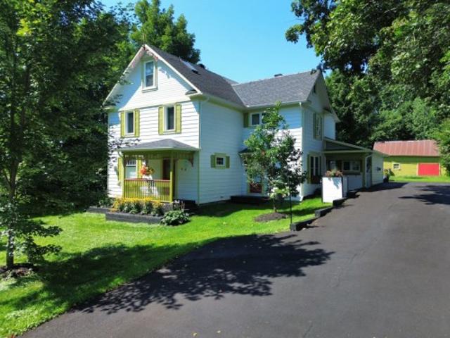 94 Rue Galipeau, Thurso, QC, J0X 3B0 house for sale | Listing ID 27283 | Royal LePage