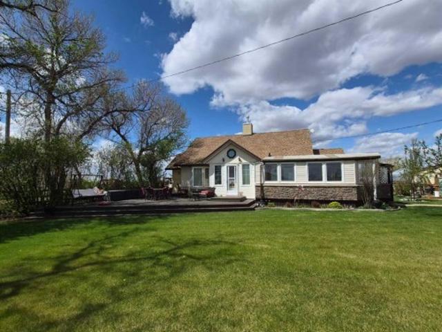 95070 Range Road 18 3, Rural Taber, M. D. Of, AB, T0K 0R0 house for sale | Listing ID A2312 | Royal LePage