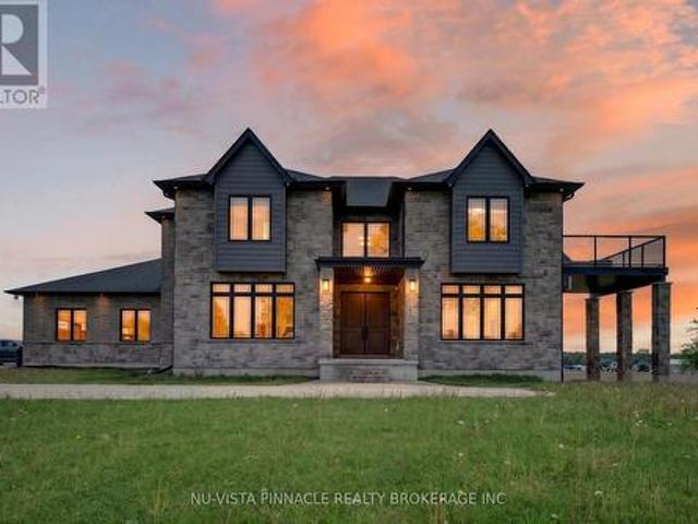 9507 Charlton Drive, Middlesex Centre, ON, N0M 1P0 house for sale | Listing ID X13709 | Royal LePage