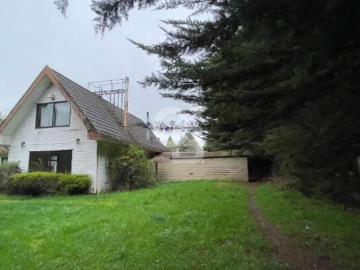 $ 950.000 Casa en Arriendo en Llanquihue 6 dormitorios 3 baños / Coldwell Banker