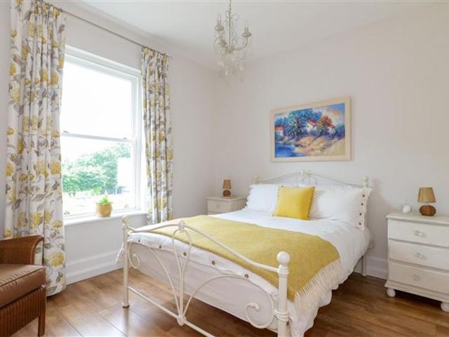 950,000 | 17 Lenaboy Park, Salthill, Galway Sherry FitzGerald Galway 5011 MyHome. Ie Residential