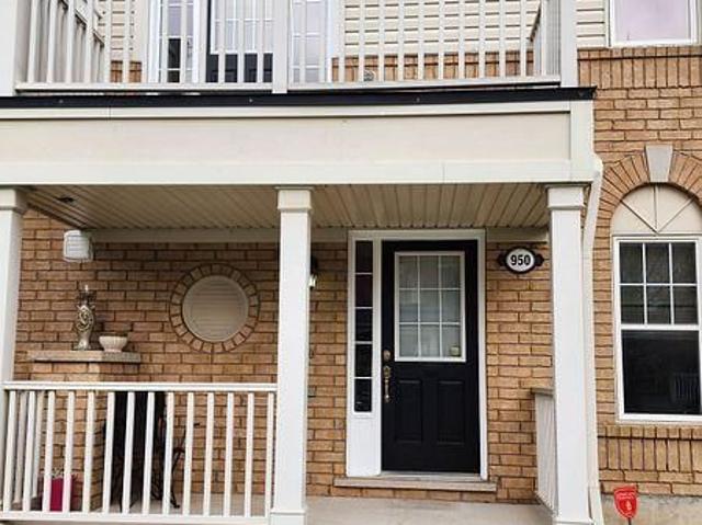 950 Burgess Gardens, Milton | 1Beds/3Bath, Townhouse, $3,050/mo | Condos. Ca
