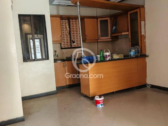 950 Ft² Flat for Sale