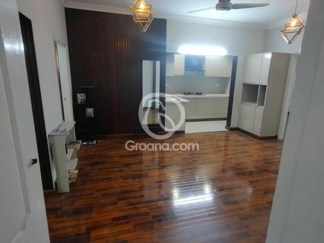 950 Ft² Flat for Sale