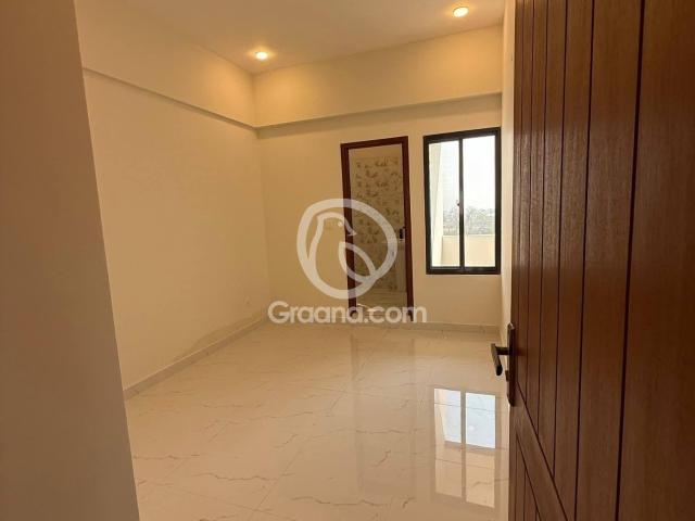 950 Ft² Flat for Sale