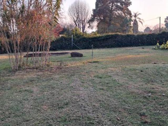 950 m² Land available in Greendale
