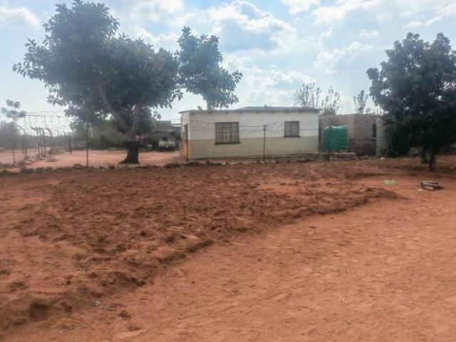950 m² Land available in Mankweng