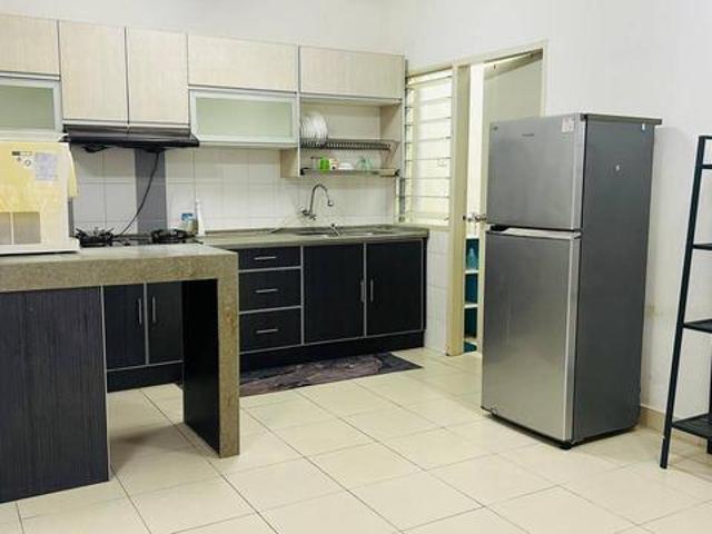 950sqft 3R2B Furnished Seri Kasturi Apartment Setia Alam2 Parking