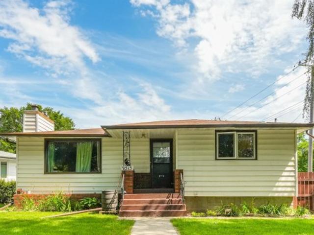 9513 81 Street Nw, Edmonton, AB, T6C 2W4 house for sale | Listing ID E4498 | Royal LePage