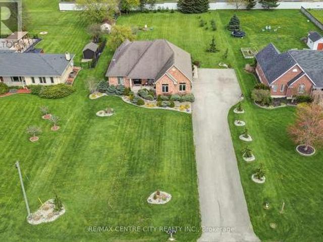 9538 Tower Road, Central Elgin, ON, N5P 3S7 house for sale | Listing ID X13438 | Royal LePage