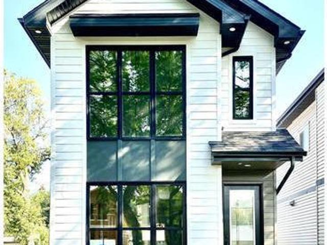 9538 71 AV NW Edmonton Alberta