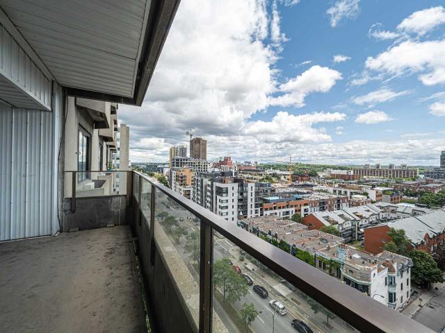 955 René Lévesque Est Studio Apartment for Rent at 955 Boul René Lévesque E, Montréal, QC H2L 4R2 Quartier Ville Marie