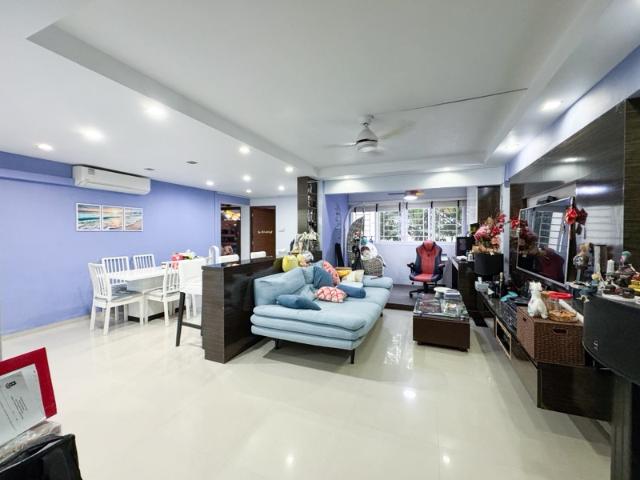 956 Hougang Street 91 HDB Apartment For Sale, $749,000, 3 Bed 2 Bath 1,248 sqft $600.00 psf