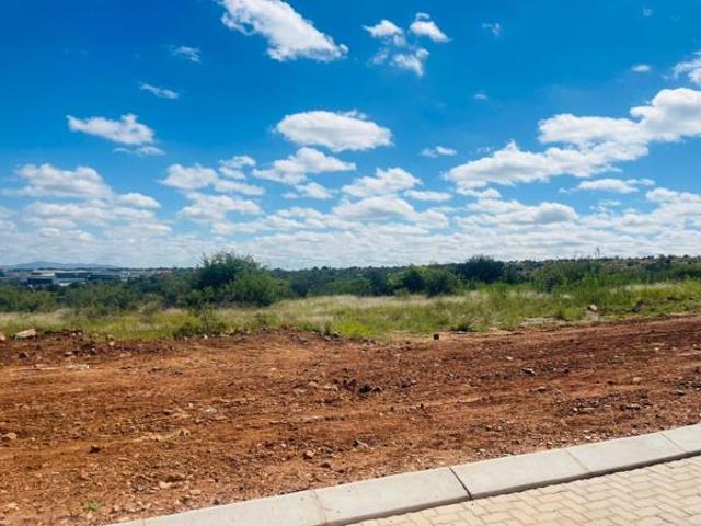 956 m² Land available in Bendor
