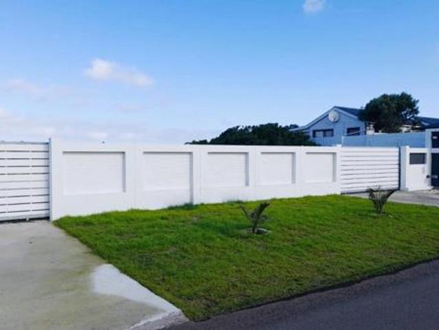 958 m² Land available in Pearly Beach