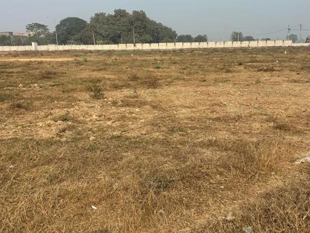 958 Sq.Yd. Plot in Sector 3 Wave City Ghaziabad Listing ID: #9946