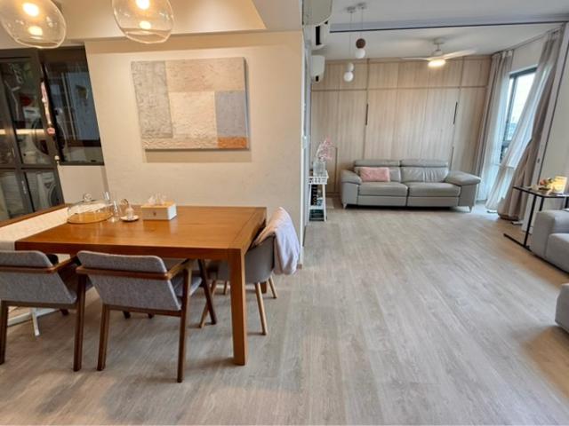 95 Dawson Road HDB Apartment For Sale, $930,000, 2 Bed 2 Bath 678 sqft $1,372.00 psf