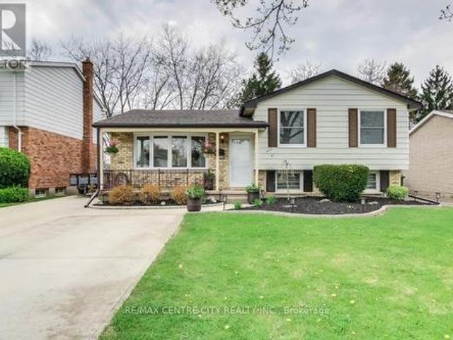95 Lawrence Avenue, St. Thomas, ON, N5R 5C8 house for sale | Listing ID X12112 | Royal LePage