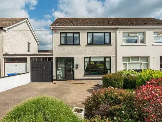 95 Mount Carmel, W12ED25 is for sale