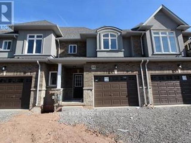 95 Pinot Crescent, Hamilton, ON, L8E 0J9 house for lease | Listing ID X13462 | Royal LePage