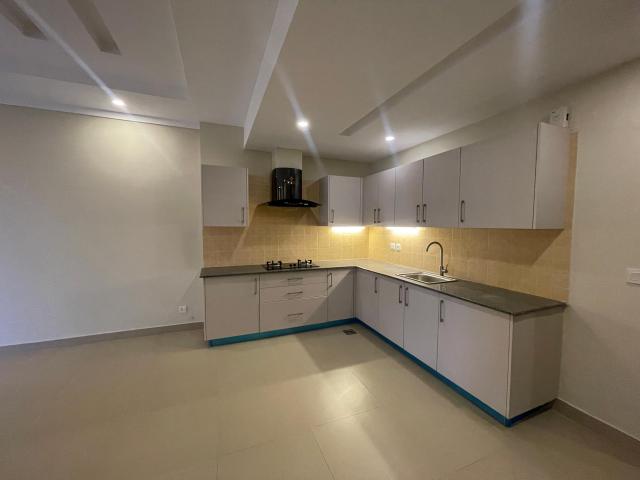 960 Ft² Flat for Rent