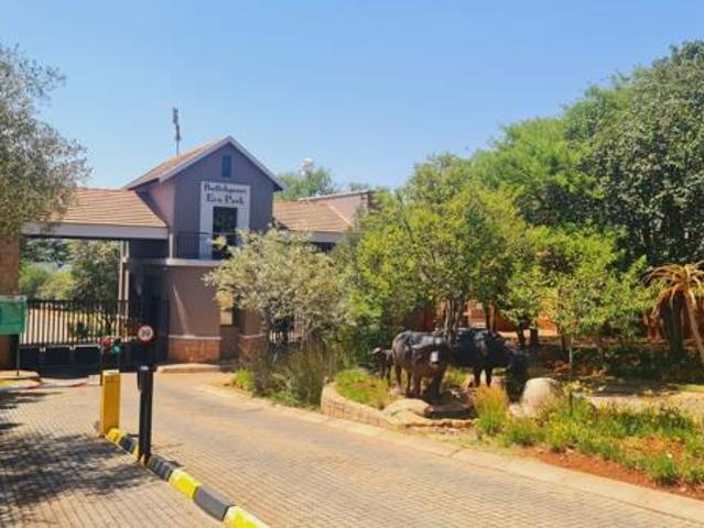 960 m² Land available in Buffelspoort