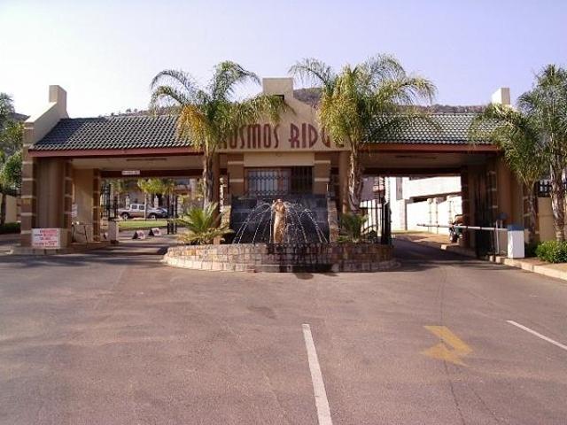 960 m² Land available in Kosmos Ridge Estate