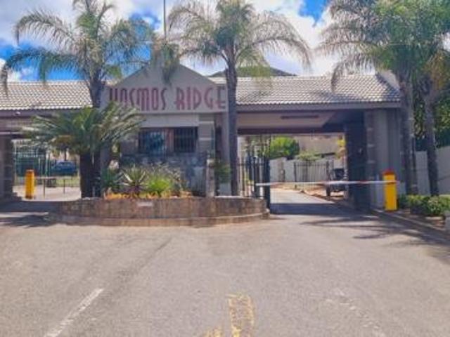 960 m² Land available in Kosmos Ridge Estate