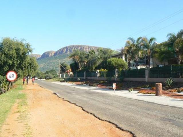 960 m² Land available in Kosmos Ridge Estate